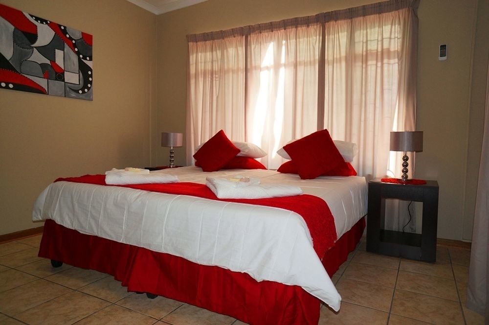 Mckala Guesthouse Kimberley Ngoại thất bức ảnh
